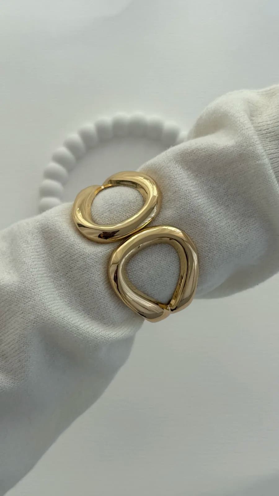 Özel Seri İçi Boş Damla Tasarım Gold Kelepçe Bileklik