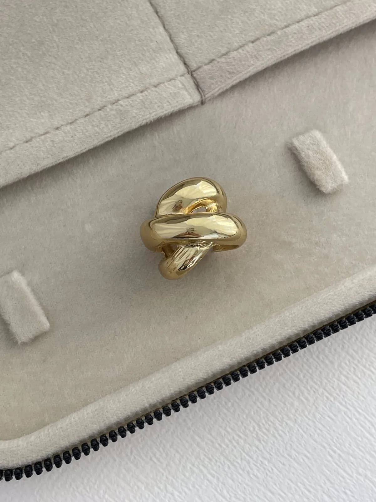 Özel Seri X Tasarım Sarmal Gold Yüzük