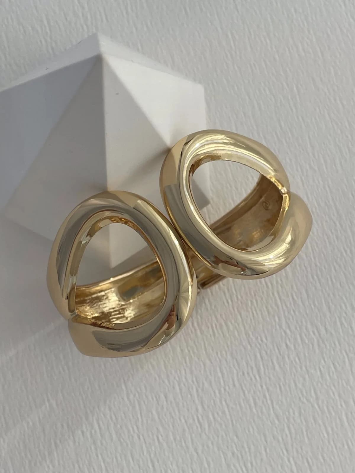 Özel Seri İçi Boş Damla Tasarım Gold Kelepçe Bileklik
