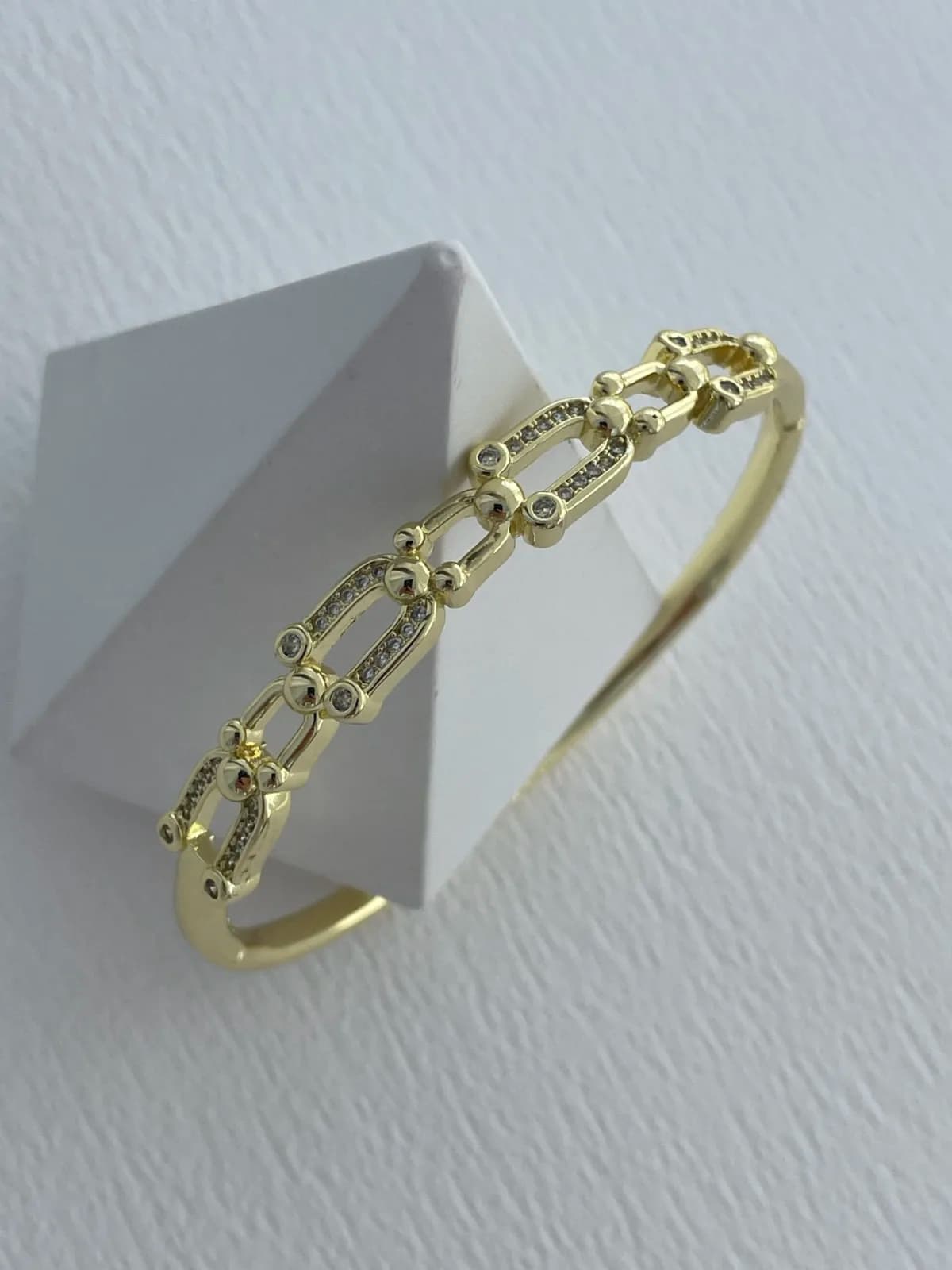 Özel Seri Zirkon Taşlı Zincir Marka Model Gold Kelepçe Bileklik