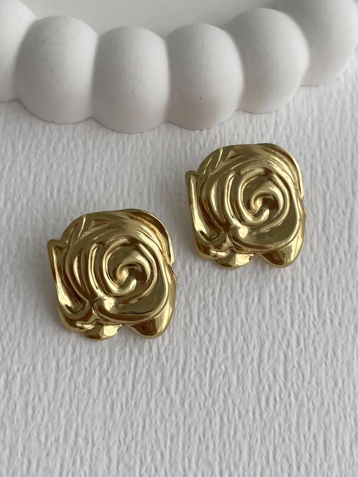 Çelik Gül Tasarım Gold Küpe