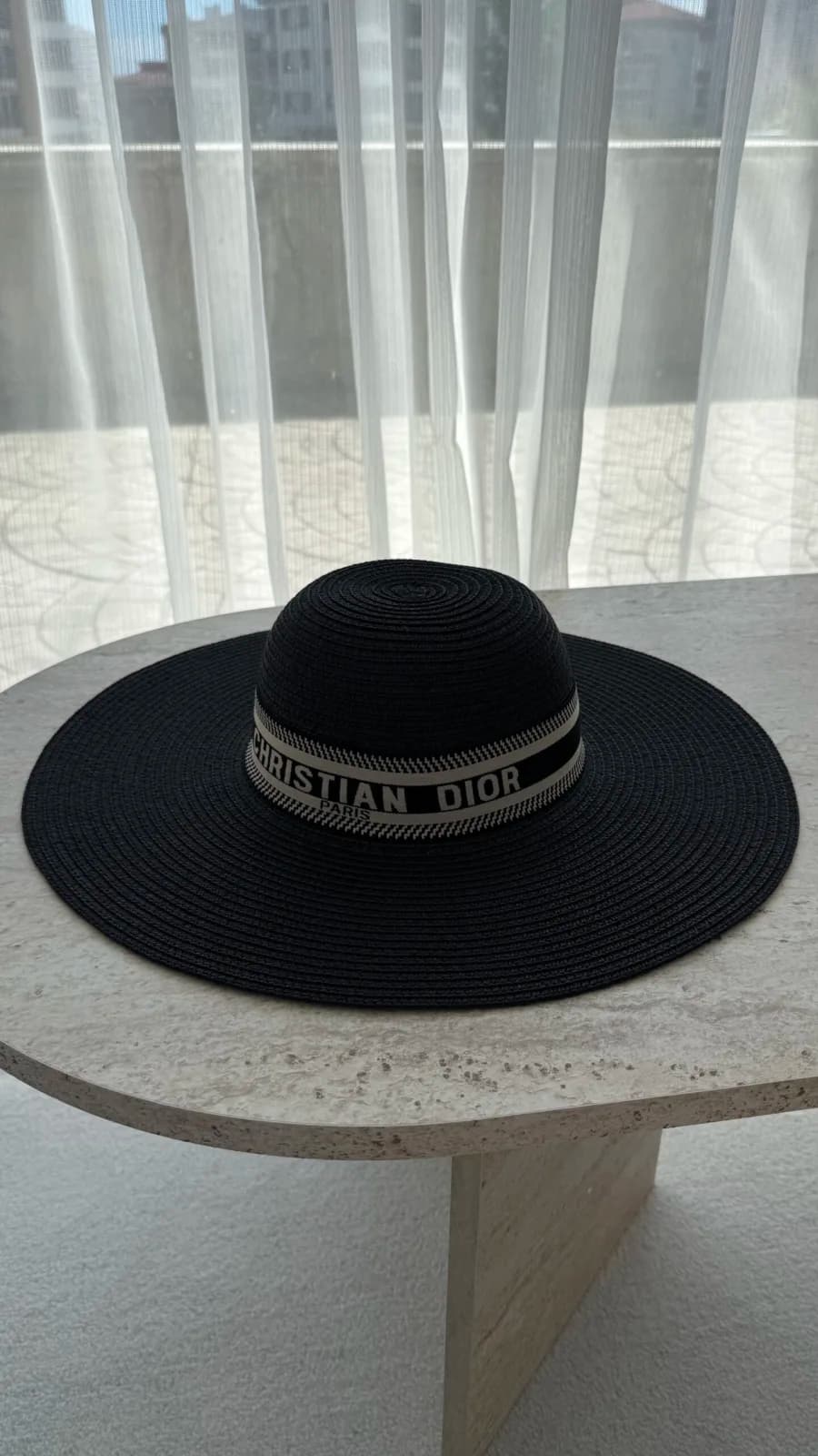 CD Marka Model Siyah Büyük Boy Hasır Şapka