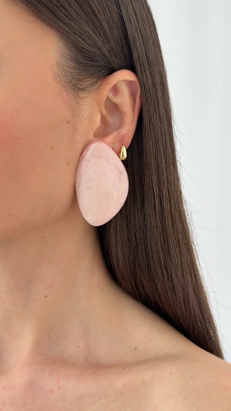 Özel Seri Pembe Tasarım Oval Küpe