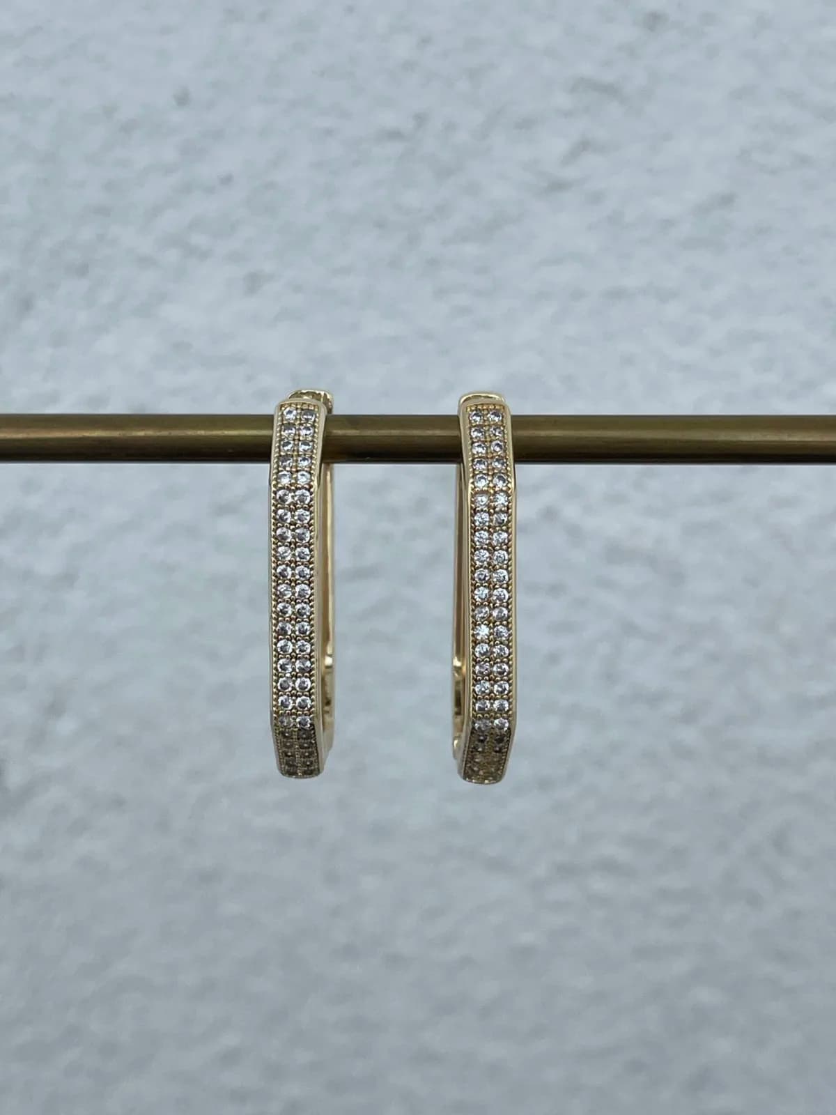 Özel Seri Zirkon Taşlı Altıgen Büyük Gold Küpe
