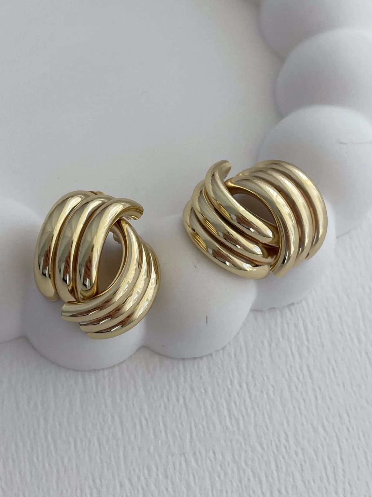 Özel Seri Çapraz Tasarım Gold Küpe