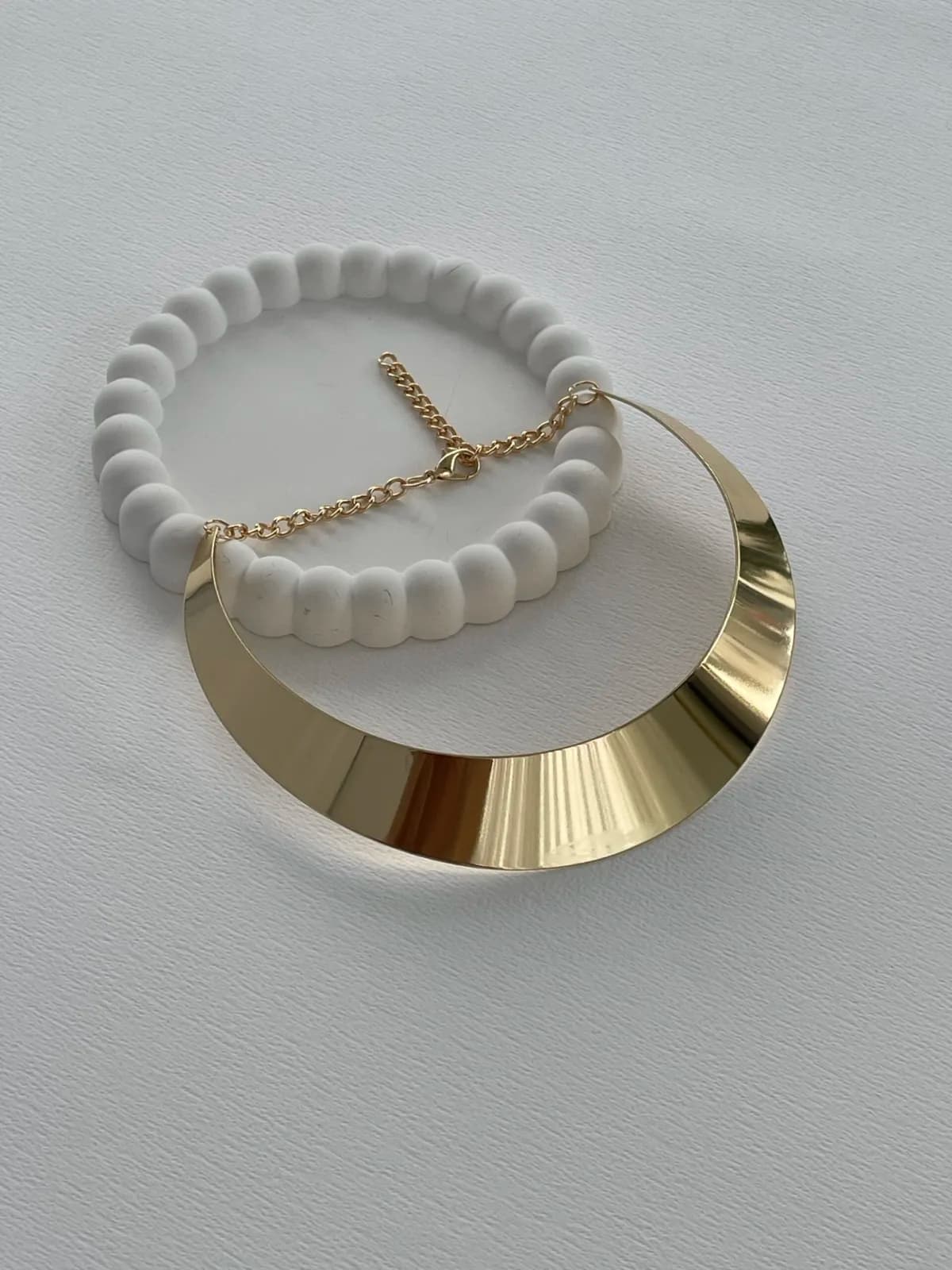 Özel Seri Oval Plaka Tasarım Gold Choker Kolye