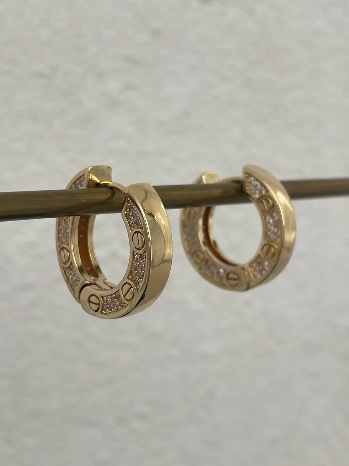 Özel Seri Zirkon Taşlı Marka Model Gold Küpe