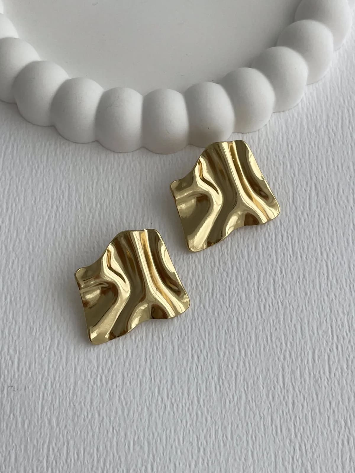 Çelik Soyut Tasarım Gold Küpe